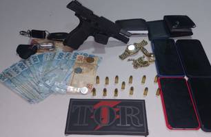 Polícia Militar apreende uma pistola adulterada zona Norte de Teresina (Foto: Reprodução)