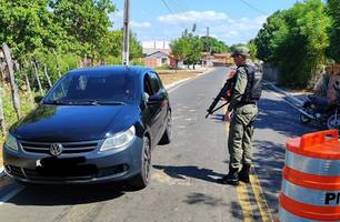 Polícia Militar em Parnaíba (Foto: Reprodução) Polícia Militar em Parnaíba (Foto: Reprodução)