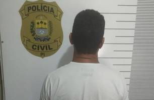 Polícia prende homem suspeito de estuprar menor de 13 anos em Corrente (Foto: Reprodução) Polícia prende homem suspeito de estuprar menor de 13 anos em Corrente (Foto: Reprodução)