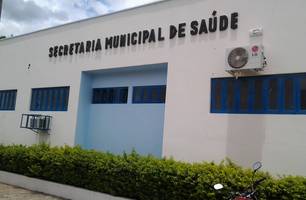 Secretaria de Saúde de Ipiranga do Piauí (Foto: Reprodução Facebook / Eduardo Carvalho) Secretaria de Saúde de Ipiranga do Piauí (Foto: Reprodução Facebook / Eduardo Carvalho)