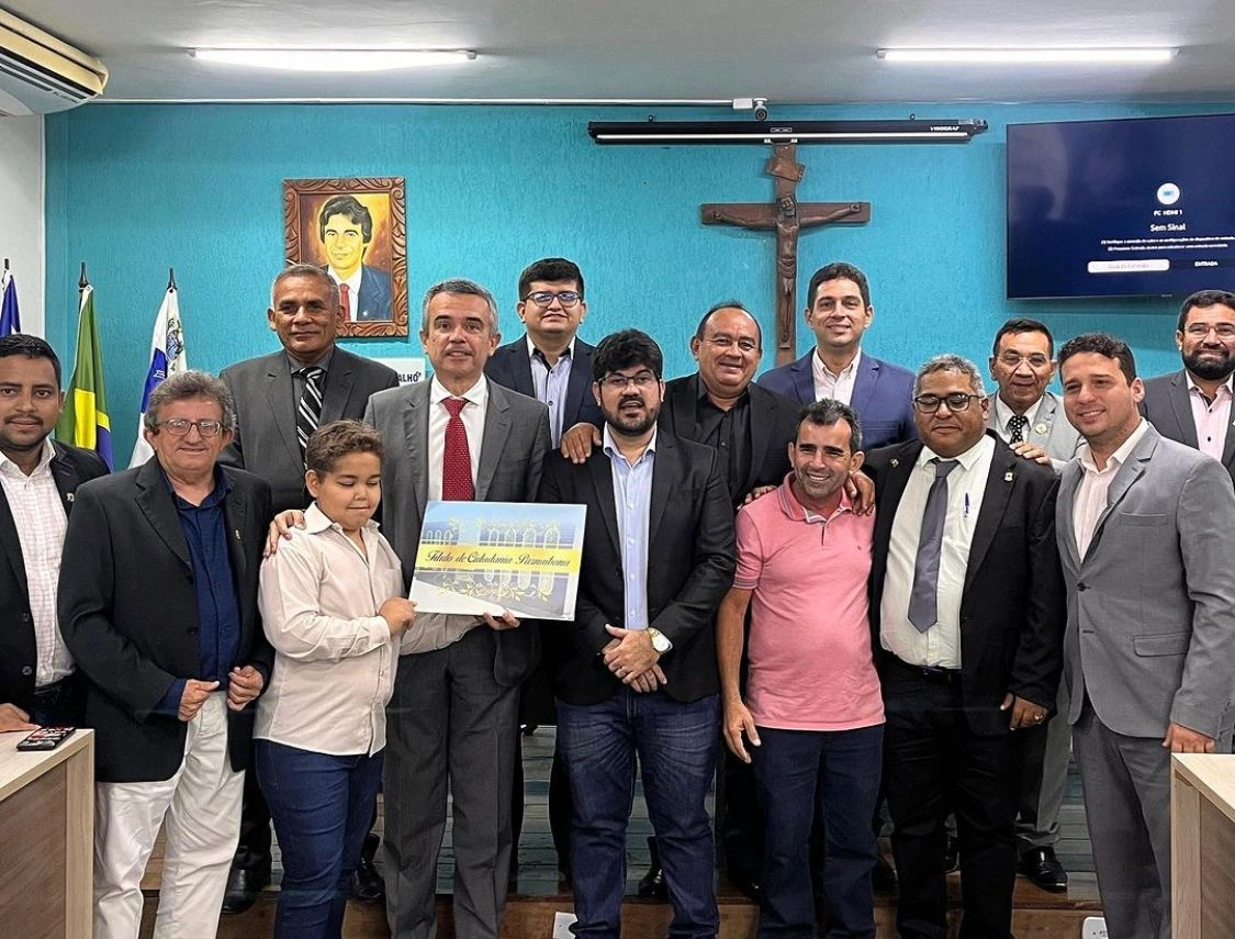 Secretário Washington Bonfim recebe título de cidadania parnaibana