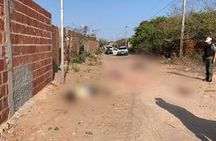 Três pessoas são assassinadas em Parnaíba e outras duas ficam feridas (Foto: Reprodução) Três pessoas são assassinadas em Parnaíba e outras duas ficam feridas (Foto: Reprodução)