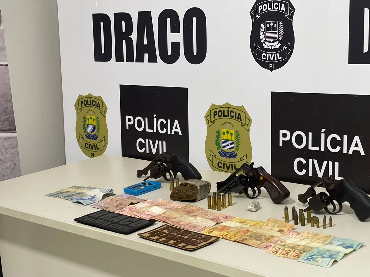 Material apreendido durante a operação do DRACO