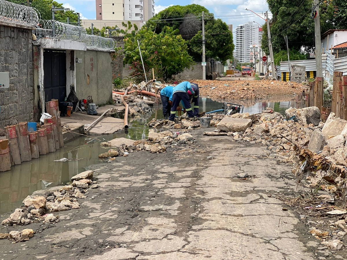 Rua Professor Darci Araújo, localizada no bairro São Cristóvão