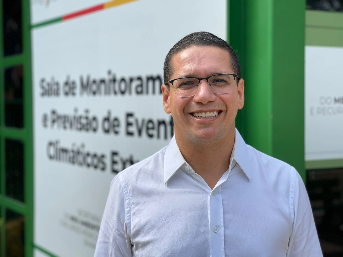 Secretário estadual do meio ambiente, Daniel Oliveira