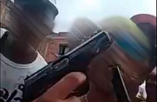 Tiros e mais tiros: guerra de facções leva medo em Timon (Foto: Reprodução) Tiros e mais tiros: guerra de facções leva medo em Timon (Foto: Reprodução)