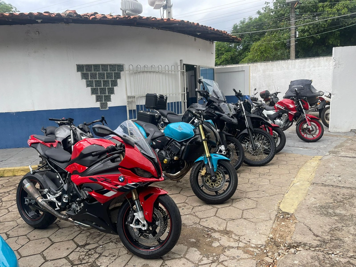 Veículos apreendidos na Operação "Jogo Sujo"