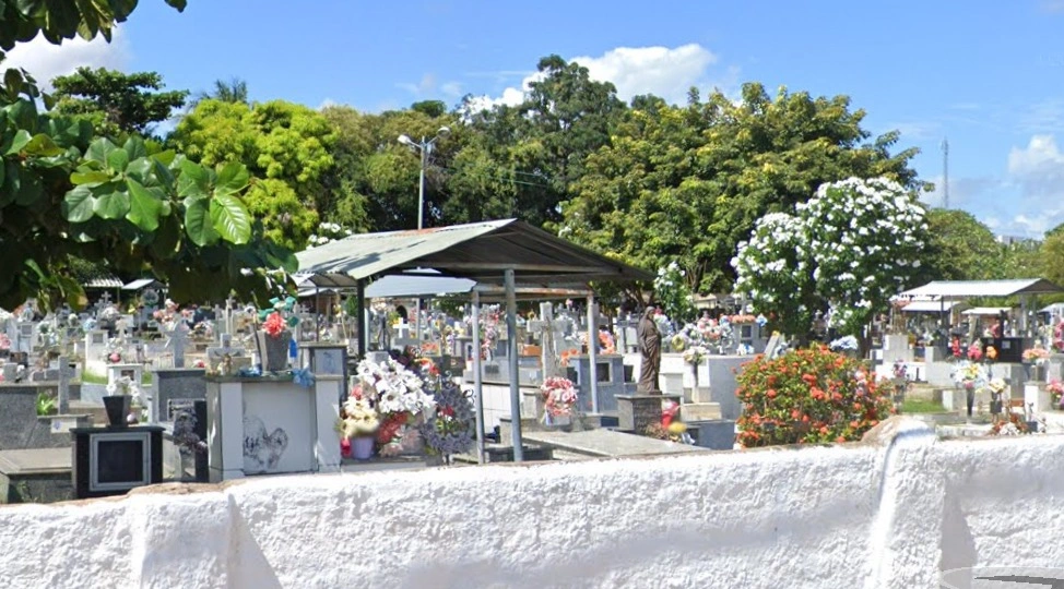 Cemitério Dom Bosco, no bairro Vermelha, zona Sul de Teresina