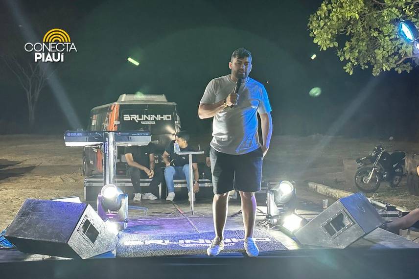 Draga Alana celebra aniversário em grande festa com lideranças políticas em THE Draga Alana celebra aniversário em grande festa com lideranças políticas em THE