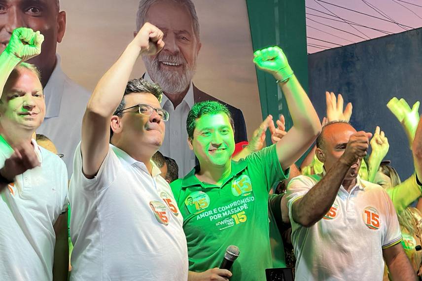 Em Massapê do Piauí, Dr. Wilton realiza grande evento ao lado de Rafael Fonteles Em Massapê do Piauí, Dr. Wilton realiza grande evento ao lado de Rafael Fonteles