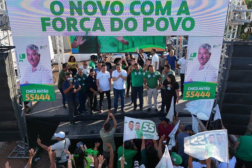 Em Massapê do Piauí, Dr. Wilton realiza grande evento ao lado de Rafael Fonteles Em Massapê do Piauí, Dr. Wilton realiza grande evento ao lado de Rafael Fonteles