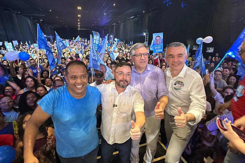 Enzo Samuel reúne multidão ao lado de Fábio Novo e Alexandre Padilha em Teresina Enzo Samuel reúne multidão ao lado de Fábio Novo e Alexandre Padilha em Teresina