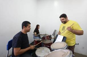 Escola de Música Possidônio Queiroz oferece cursos para 1.500 alunos (Foto: Reprodução) Escola de Música Possidônio Queiroz oferece cursos para 1.500 alunos (Foto: Reprodução)