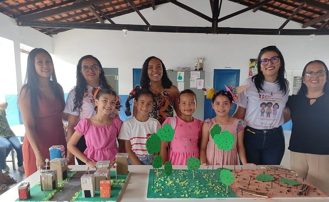 Escola Municipal de Demerval Lobão realiza exposição sobre Educação Ambiental
