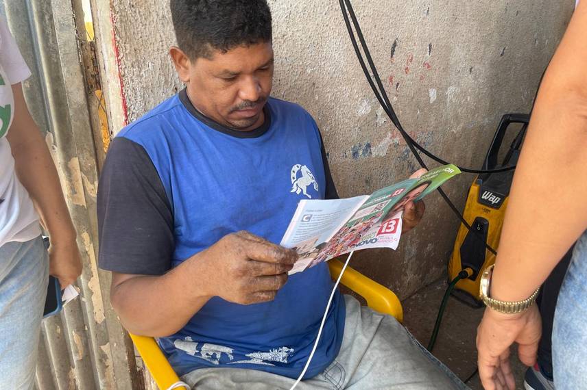 Fábio Novo lidera grande caminhada na reta final da campanha na zona Leste Fábio Novo lidera grande caminhada na reta final da campanha na zona Leste