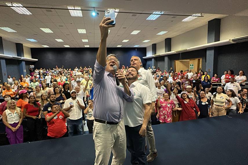 Fábio Novo realiza grande encontro com Ministro Alexandre Padilha em Teresina Fábio Novo realiza grande encontro com Ministro Alexandre Padilha em Teresina