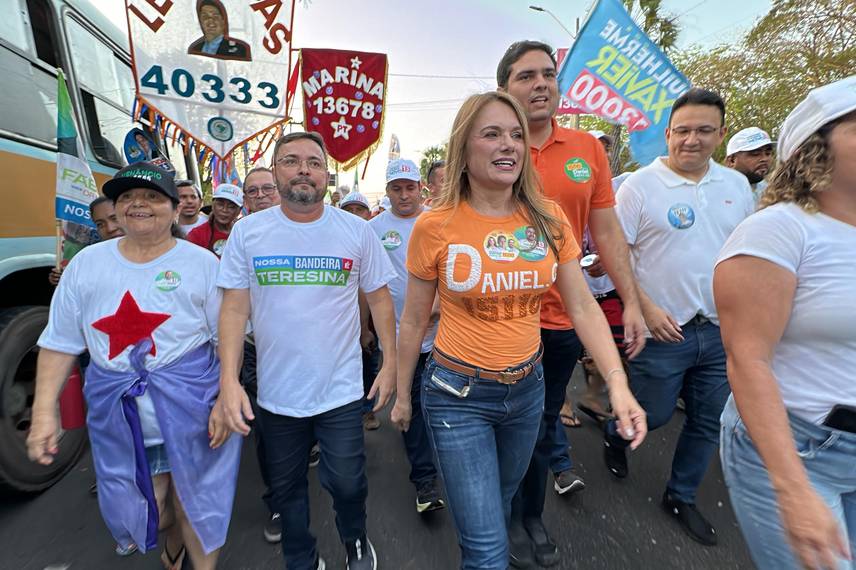 Fábio Novo reúne mais de 22 mil pessoas na maior caminhada da história de Teresina Fábio Novo reúne mais de 22 mil pessoas na maior caminhada da história de Teresina
