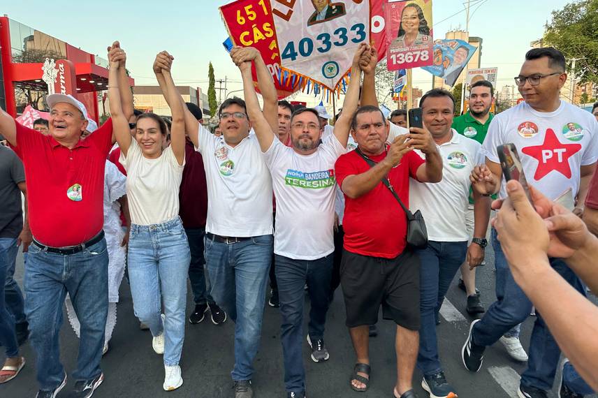 Fábio Novo reúne mais de 22 mil pessoas na maior caminhada da história de Teresina Fábio Novo reúne mais de 22 mil pessoas na maior caminhada da história de Teresina