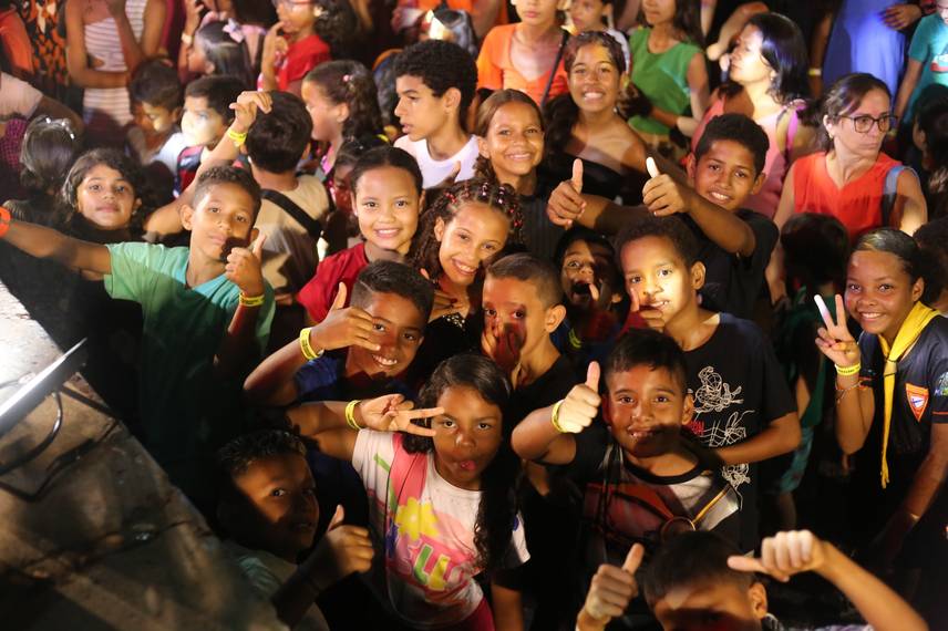 Festa das Crianças em Demerval Lobão é marcada por alegria e prêmios Festa das Crianças em Demerval Lobão é marcada por alegria e prêmios