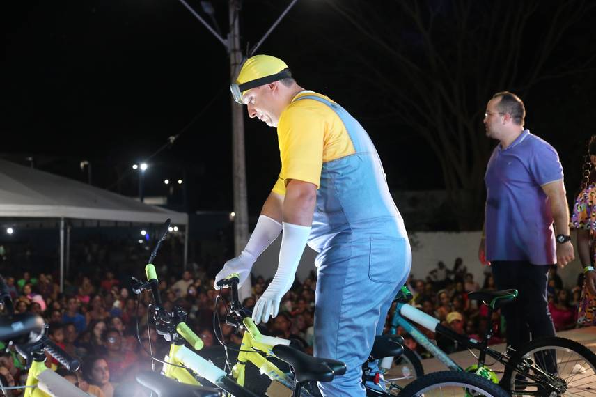 Festa das Crianças em Demerval Lobão é marcada por alegria e prêmios Festa das Crianças em Demerval Lobão é marcada por alegria e prêmios