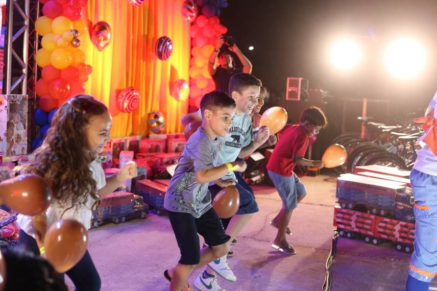 Festa das Crianças em Demerval Lobão é marcada por alegria e prêmios Festa das Crianças em Demerval Lobão é marcada por alegria e prêmios