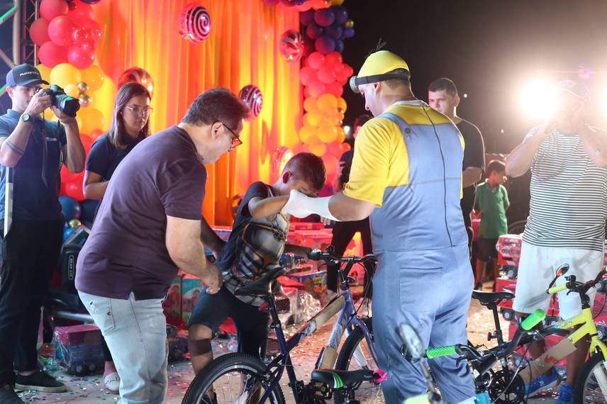 Festa das Crianças em Demerval Lobão é marcada por alegria e prêmios Festa das Crianças em Demerval Lobão é marcada por alegria e prêmios