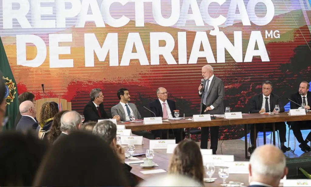 Governo e mineradoras assinam acordo de R$ 132 bi