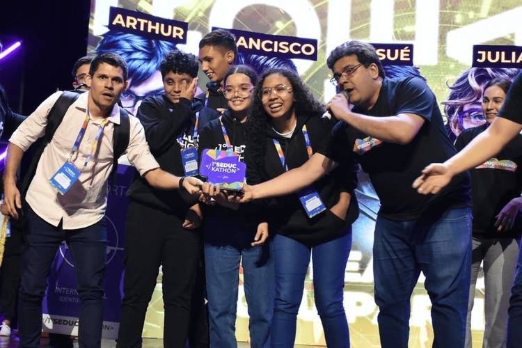 Governo investe mais de R$ 25 milhões em obras nas escolas estudais de Parnaíba Governo investe mais de R$ 25 milhões em obras nas escolas estudais de Parnaíba