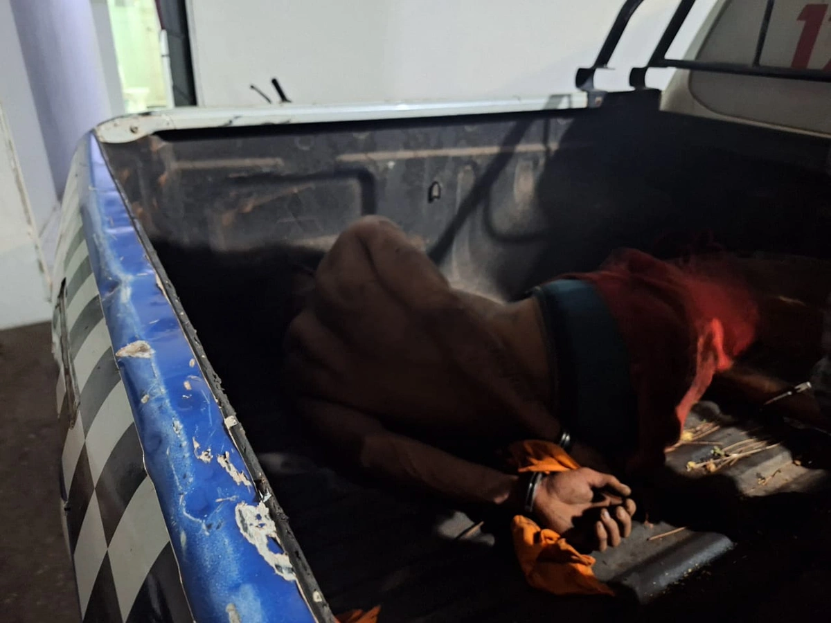 Homem sob efeito de drogas danifica viatura e ataca policiais em Lagoa do Piauí