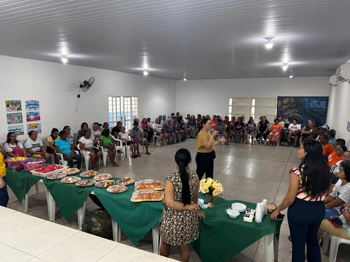 Idosos do grupo Idade Ativa são homenageados em evento dos CRAS de Demerval Lobão