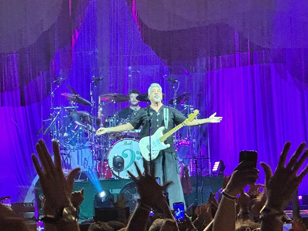 Lulu Santos encanta o público de Teresina em show emocionante no Theresina Hall