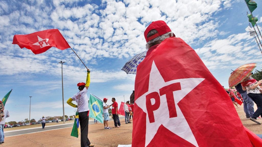 Militantes em ato do PT