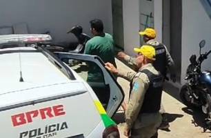 ‘Mula do tráfico’ é preso transportando drogas na PI-113, indo à José de Freitas (Foto: Repórter 12/Conecta Piauí)