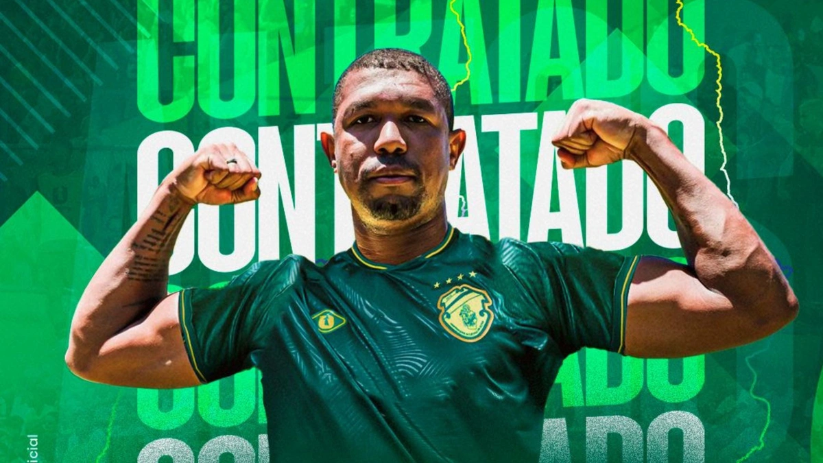 Rodrigão, atacante do Altos-Pi