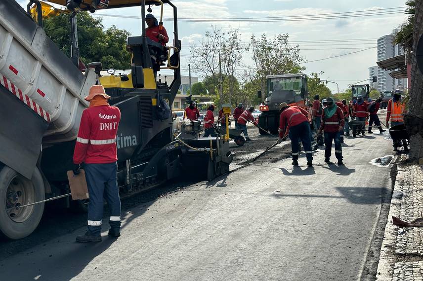 Trechos da Av. João XXIII recebem melhorias para enfrentar período chuvoso Trechos da Av. João XXIII recebem melhorias para enfrentar período chuvoso