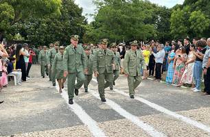 250 policiais militares são promovidos em solenidade do Dia da Bandeira (Foto: Conecta Piauí)