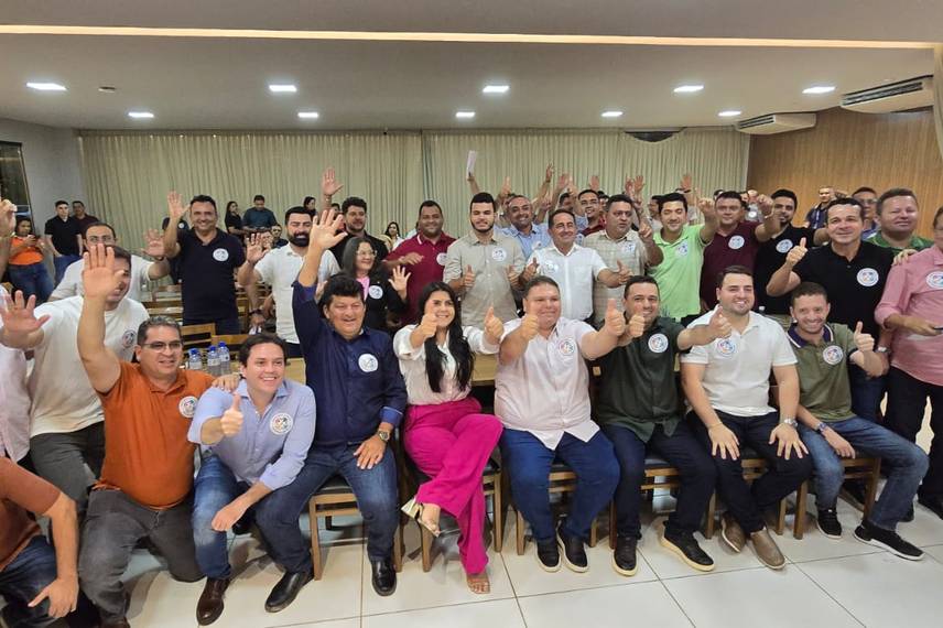 Admaelton Bezerra reúne prefeitos para articular campanha à presidência da APPM Admaelton Bezerra reúne prefeitos para articular campanha à presidência da APPM