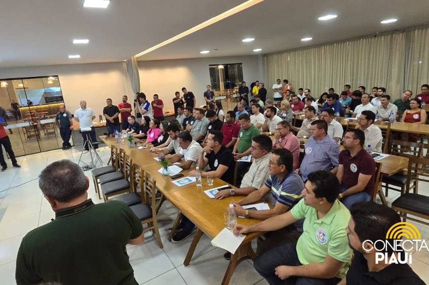 Admaelton Bezerra reúne prefeitos para articular campanha à presidência da APPM Admaelton Bezerra reúne prefeitos para articular campanha à presidência da APPM