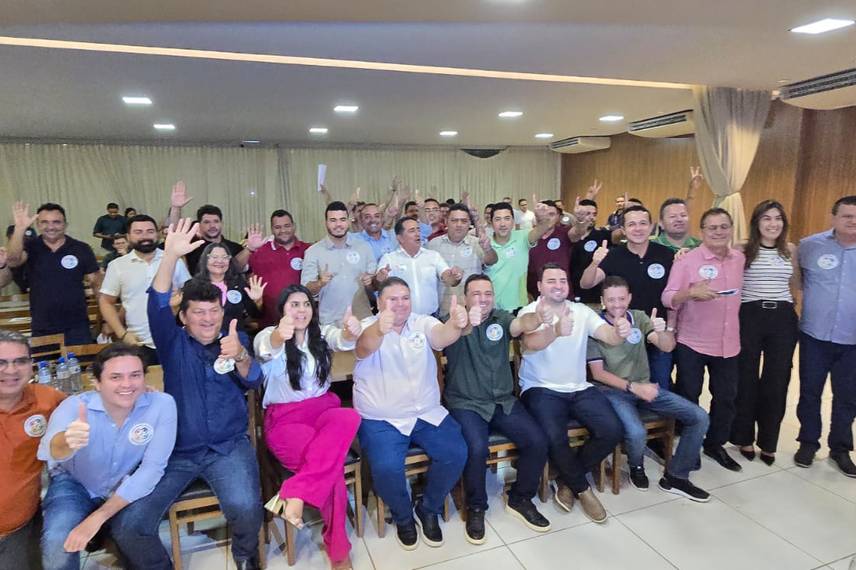 Admaelton Bezerra reúne prefeitos para articular campanha à presidência da APPM Admaelton Bezerra reúne prefeitos para articular campanha à presidência da APPM