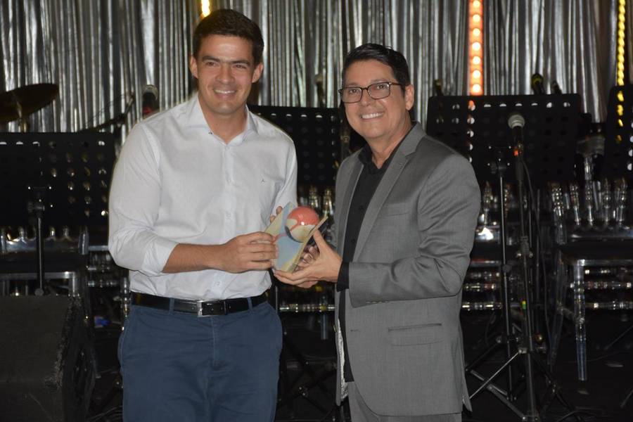 Anuário do Jornalista Rivanildo Feitosa