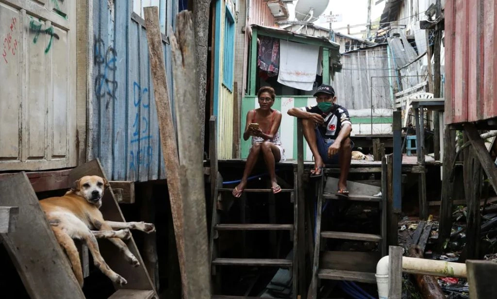 Brasil chega a marca de de 16,4 milhões de pessoas morando na favela; 8,1% da população
