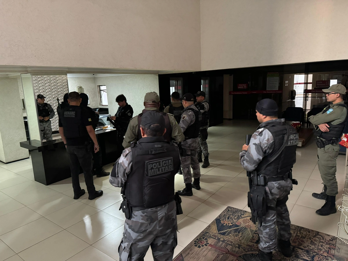 DENARC deflagra operação e cumpre 65 mandandos em Teresina e Floriano