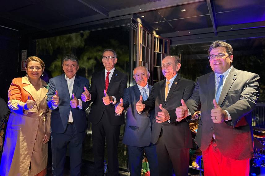 Deputados Federais organizam jantar para prefeitos eleitos do Piauí em Brasília Deputados Federais organizam jantar para prefeitos eleitos do Piauí em Brasília