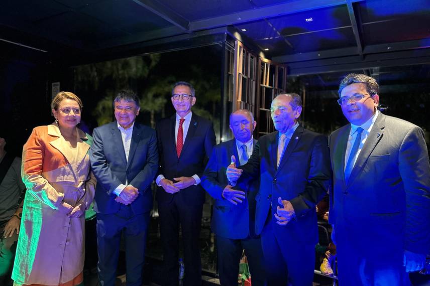 Deputados Federais organizam jantar para prefeitos eleitos do Piauí em Brasília Deputados Federais organizam jantar para prefeitos eleitos do Piauí em Brasília