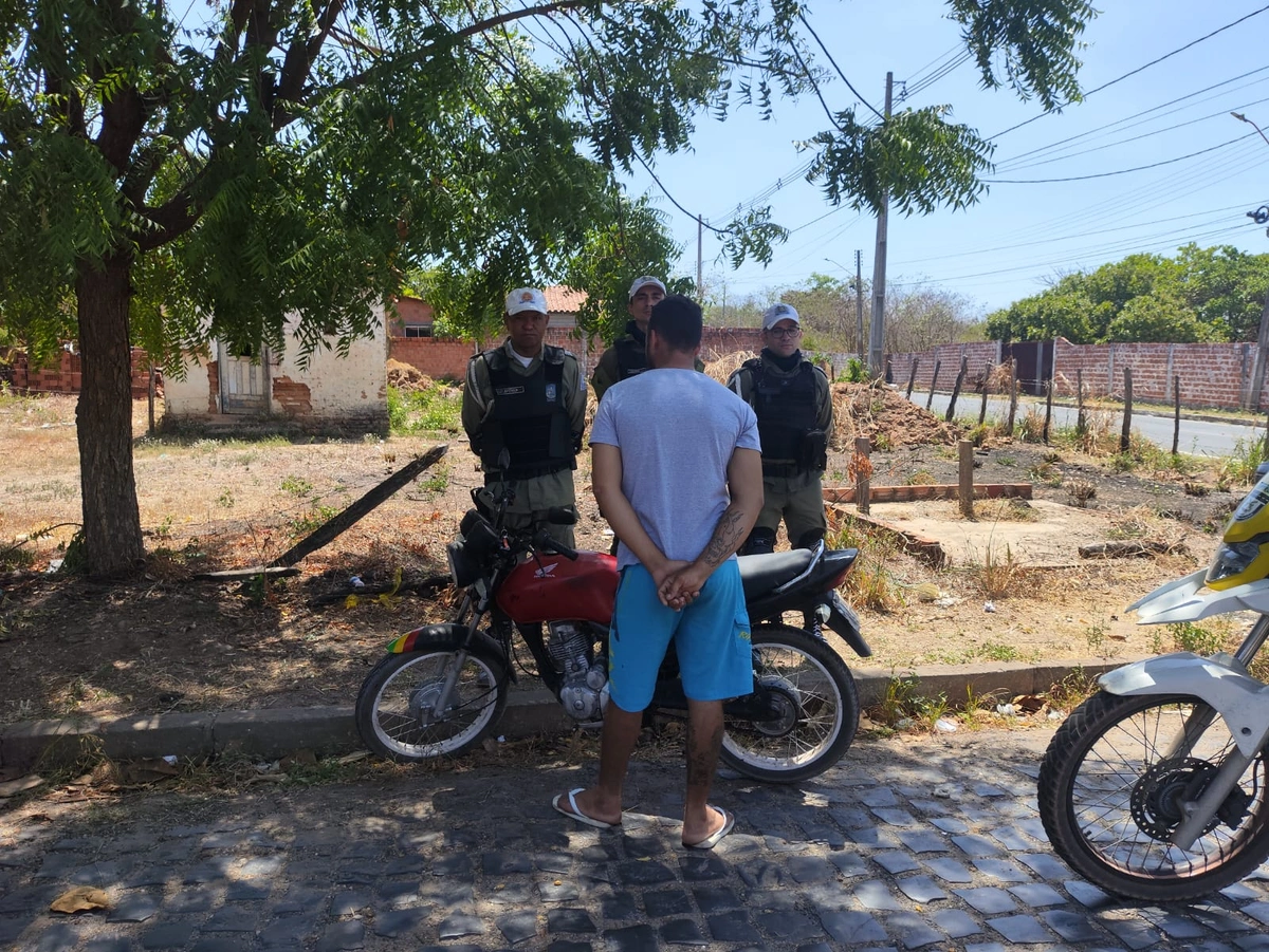 Equipe ECHO apreende motocicleta com sinais de adulteração durante fiscalização de trânsito na zona leste