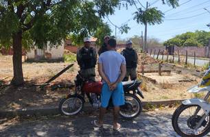 Equipe ECHO apreende motocicleta com sinais de adulteração durante fiscalização de trânsito na zona leste (Foto: Reprodução) Equipe ECHO apreende motocicleta com sinais de adulteração durante fiscalização de trânsito na zona leste (Foto: Reprodução)