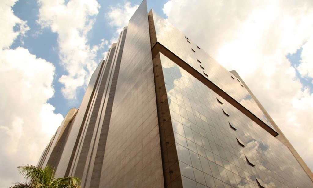 Homem é aprovado em concurso, mas tem vaga tomada por homônimo no DF