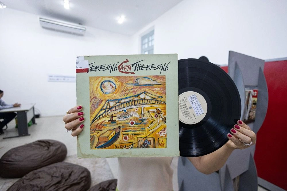 Músicas antigas encantam o público na Vinilteca Piauiense