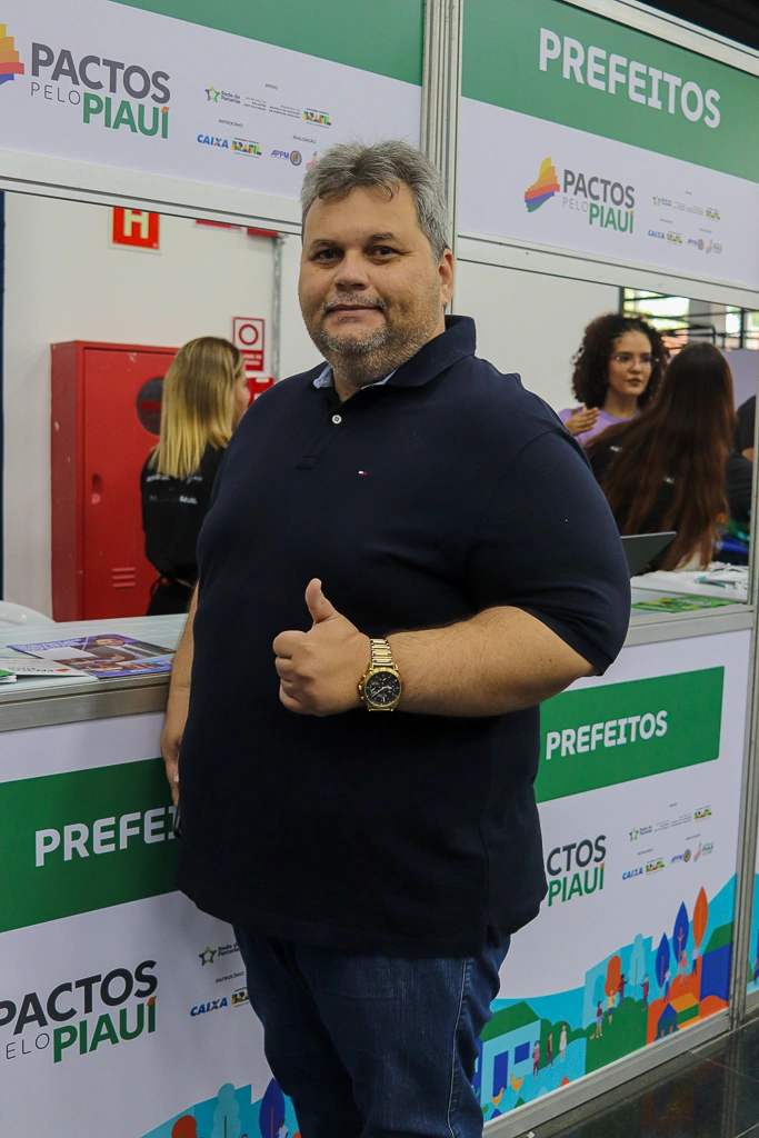 Pactos pelo Piauí reúne mais de 210 prefeitos eleitos e reeleitos em Teresina