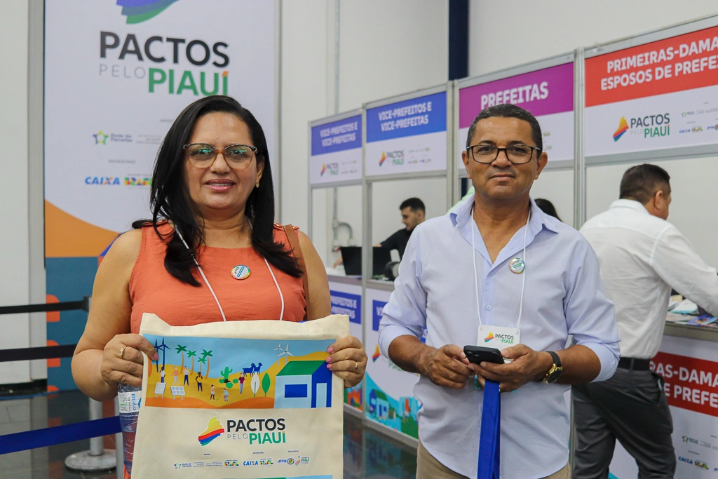 Pactos pelo Piauí reúne mais de 210 prefeitos eleitos e reeleitos em Teresina